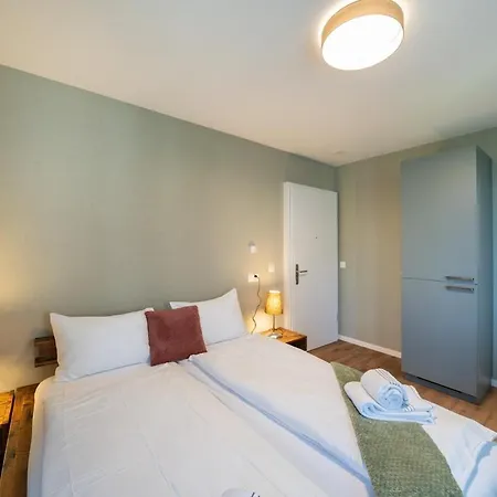 Apartment Betweenlakes 1st Floor East Interlaken