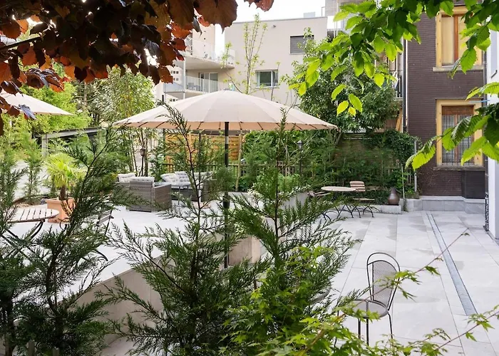 Apartment Betweenlakes 1st Floor East *